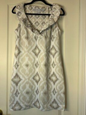 Gretchen Scott Neutral Geo Print Shift Dress Ruffle Collar‎ Sleeveless Dress S